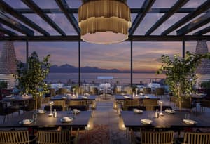 thumbnail: Bar (on property)