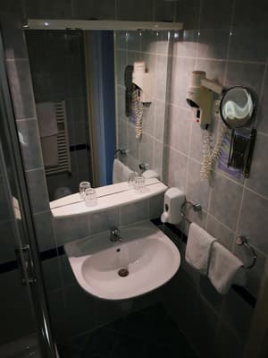 thumbnail: Bathroom sink