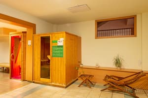 thumbnail: Sauna