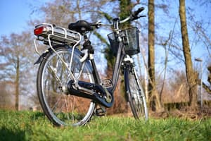 thumbnail: Bicycling
