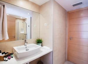 thumbnail: Bathroom