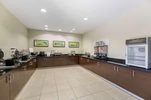 thumbnail: Breakfast area