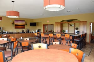 thumbnail: Bar (on property)
