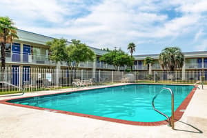 thumbnail: Pool