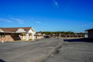 thumbnail: Exterior