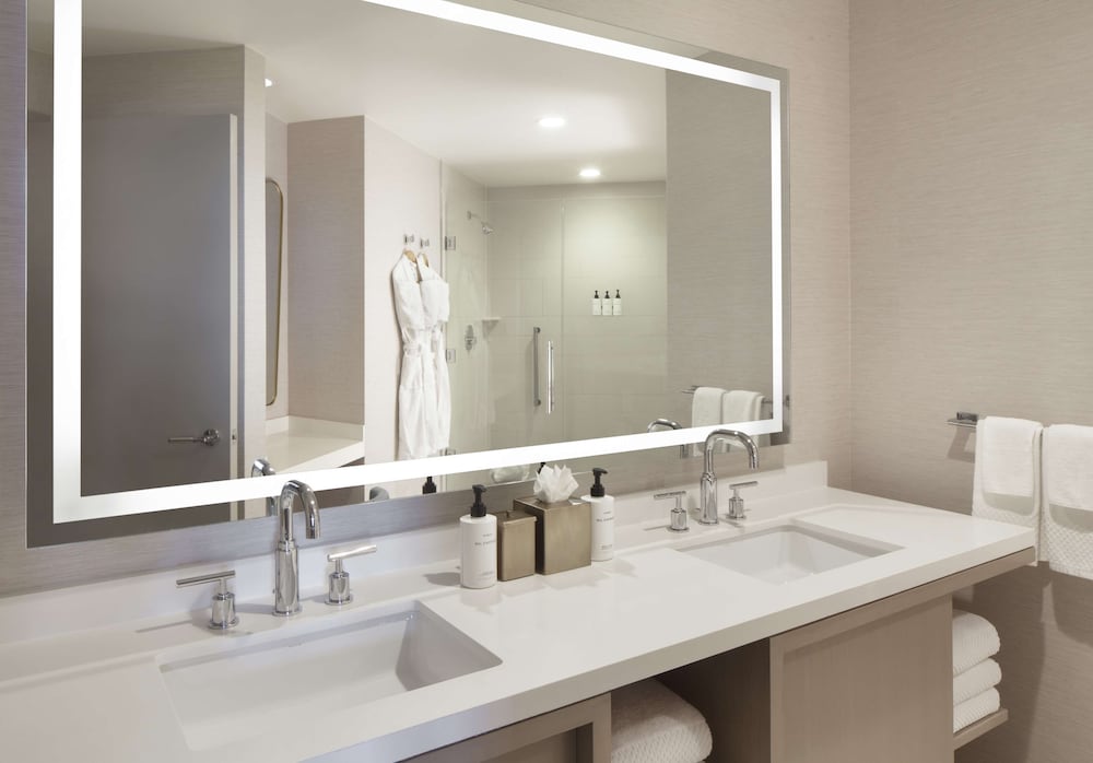 Bathroom shower