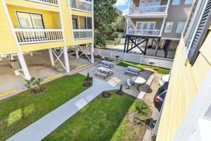 thumbnail: Balcony view