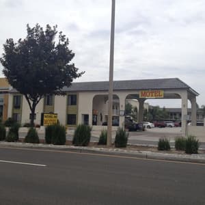 thumbnail: Front of property
