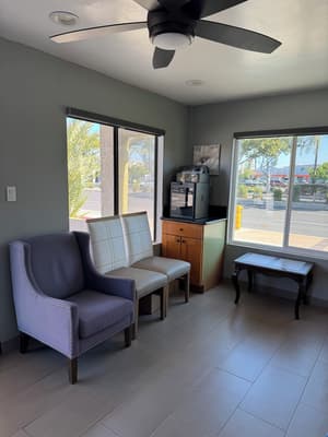 thumbnail: Lobby sitting area