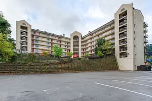 thumbnail: Exterior