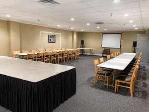 thumbnail: Business center
