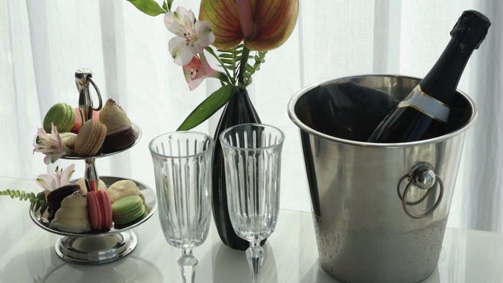 Champagne service