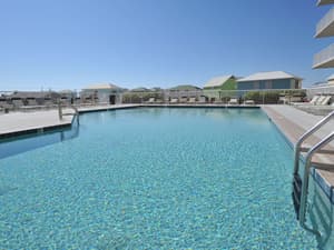 thumbnail: Outdoor pool