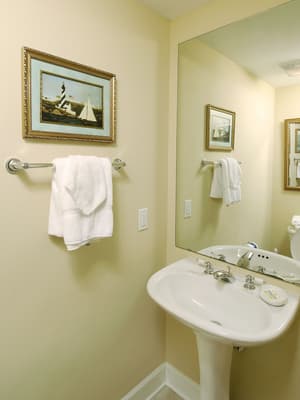 thumbnail: Bathroom sink