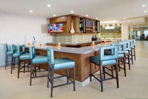 thumbnail: Bar (on property)