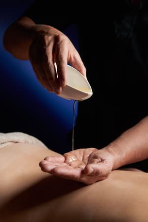thumbnail: Massage