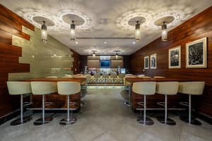 thumbnail: Bar (on property)