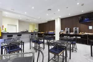 thumbnail: Breakfast area