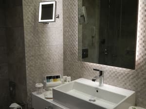 thumbnail: Bathroom