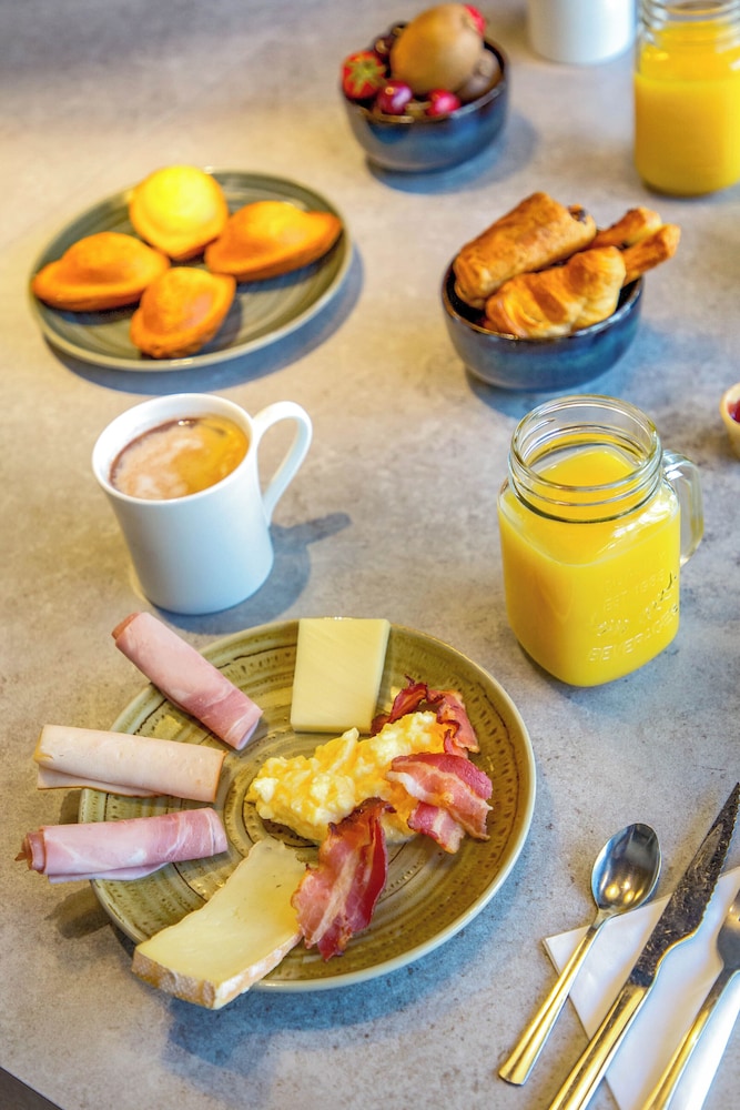 Breakfast meal
