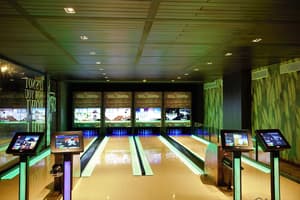 thumbnail: Sports bar