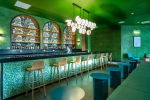thumbnail: Bar (on property)