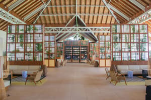 thumbnail: Bar (on property)