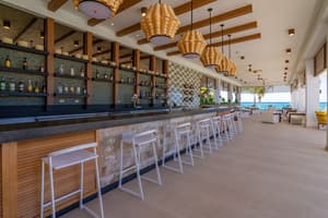 thumbnail: Bar (on property)