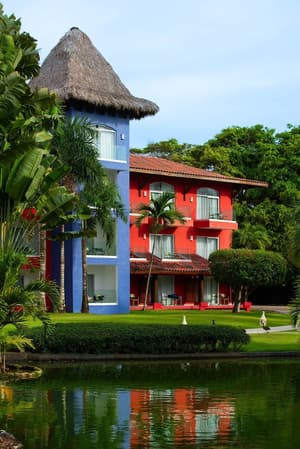 thumbnail: Exterior