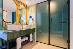 thumbnail: Bathroom
