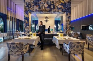 thumbnail: Restaurant