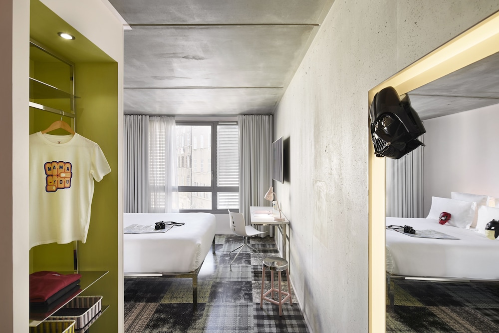 Room amenity