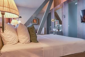 thumbnail: Room