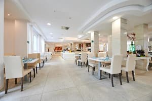 thumbnail: Restaurant