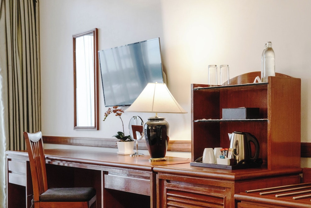 In-room business center