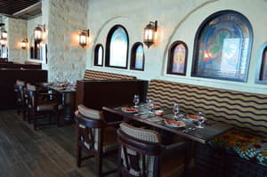 thumbnail: Dining