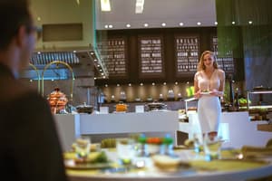 thumbnail: Restaurant