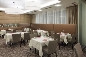 thumbnail: Restaurant