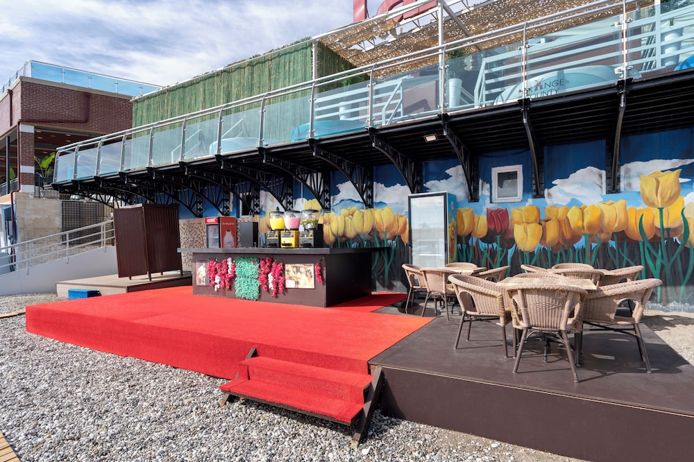 Beach bar