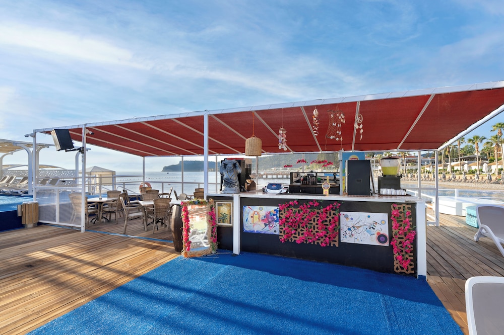 Beach bar