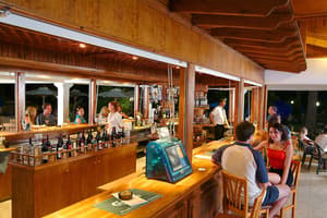 thumbnail: Bar (on property)