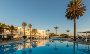 thumbnail: Outdoor pool
