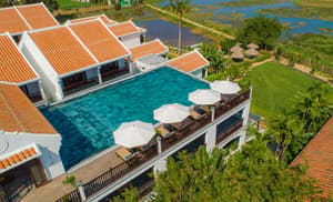 thumbnail: Infinity pool