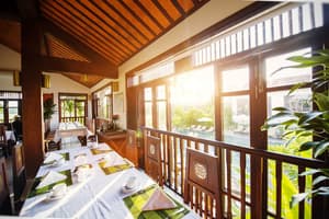 thumbnail: Restaurant