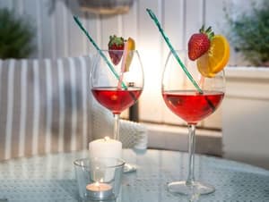 thumbnail: Bar (on property)