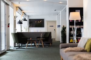 thumbnail: Lobby sitting area