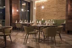 thumbnail: Restaurant