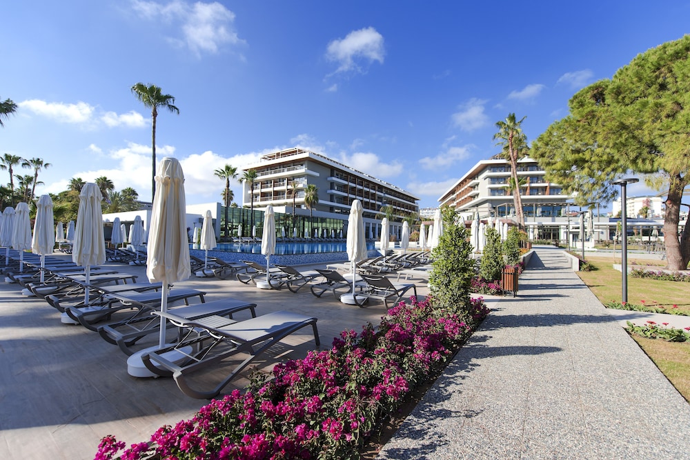Sundeck