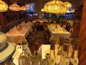 thumbnail: Dining