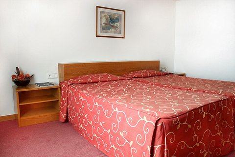 815084 Guest Room